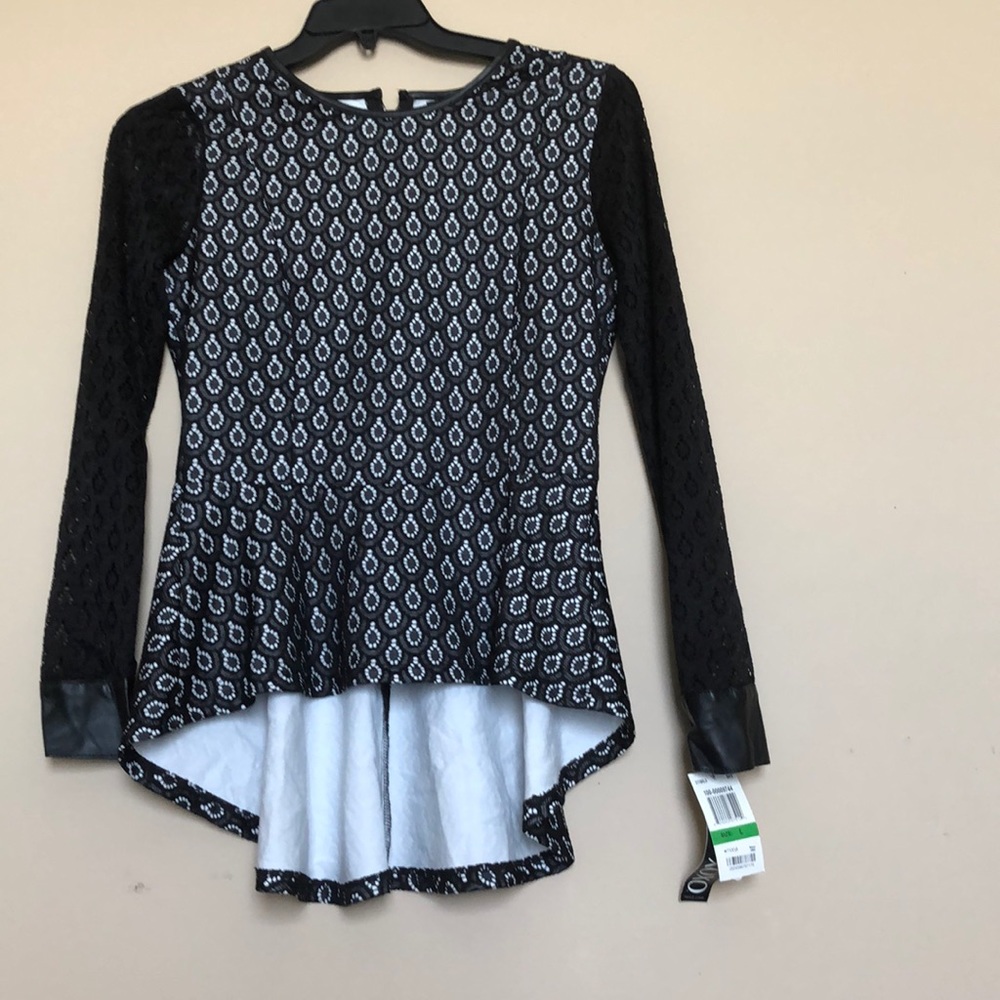 Xoxo asymmetrical top